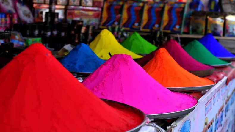 colors of Holi